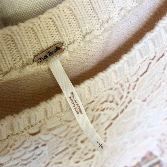 Free people crochet lace top with split back - Picture 10 of 13